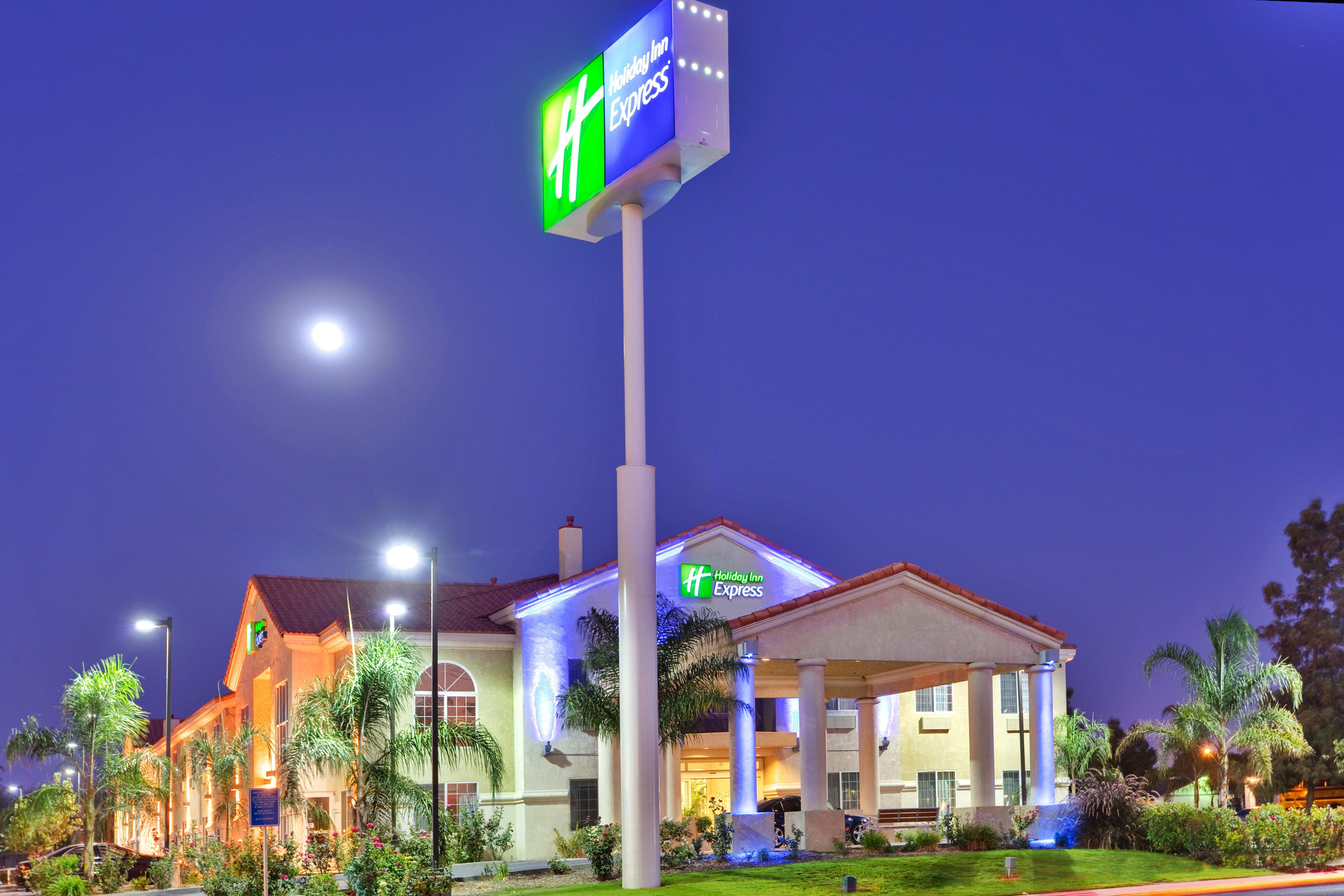 Holiday Inn Express Delano Highway 99 By Ihg Luaran gambar